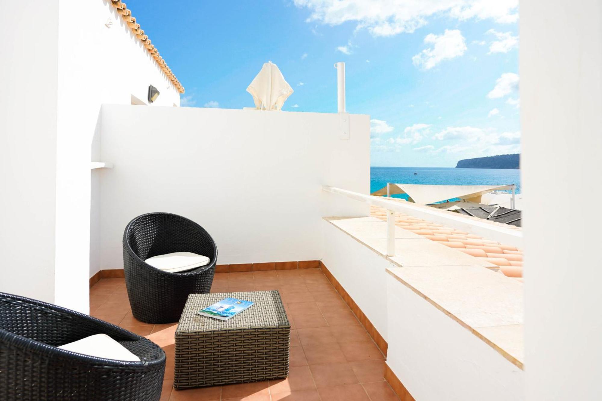Apartamentos Es Calo Екстериор снимка